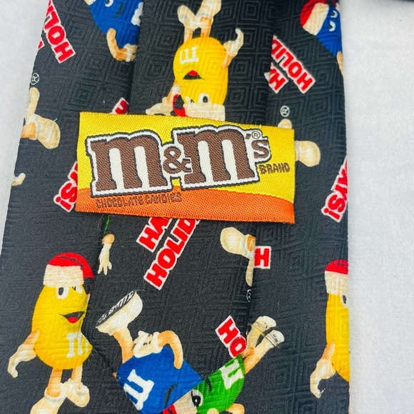 M&M tie - Picture 3 of 3